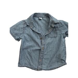 Boys Old Navy Button-Up short sleeved shirt